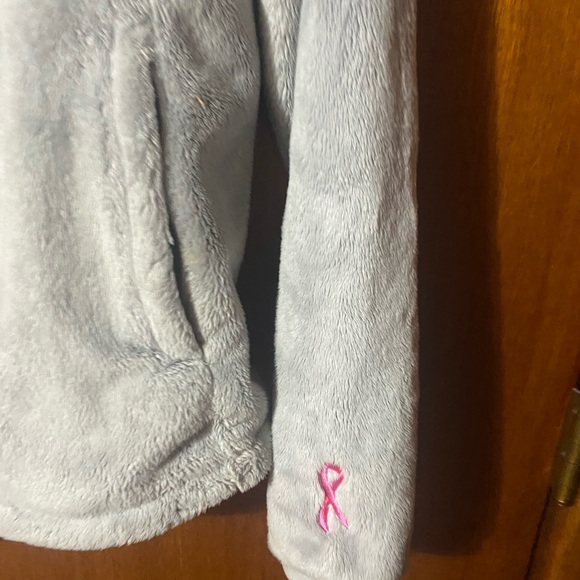 The North Face Gray Fleece Jacket with Pink Logo - Picture 2 of 7